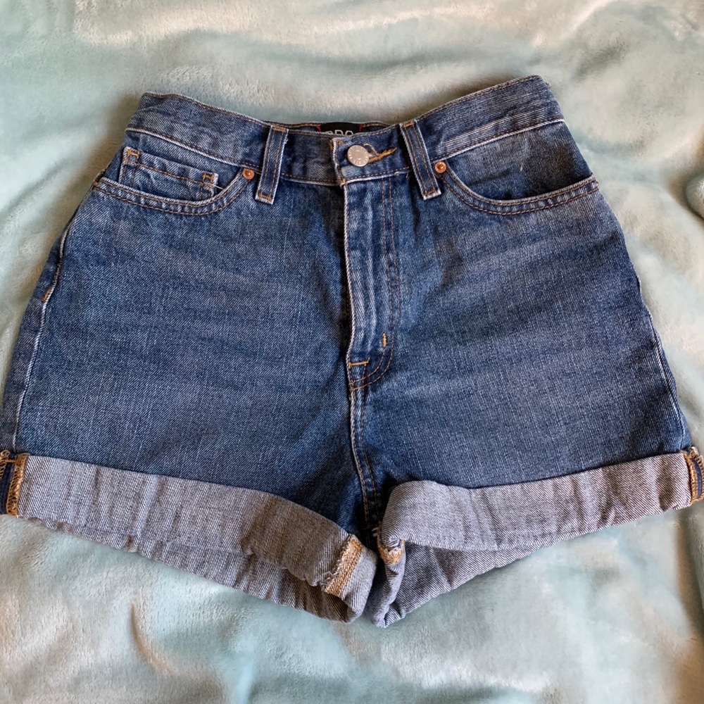 urban outfitters bdg mom high rise shorts